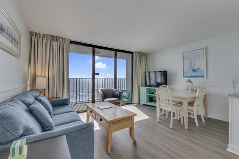 Atlantic Towers 609-print-001-064-Main Living Area-4200x2800-300dpi