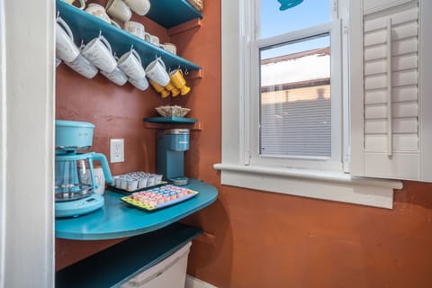 Enjoy complimentary coffee!