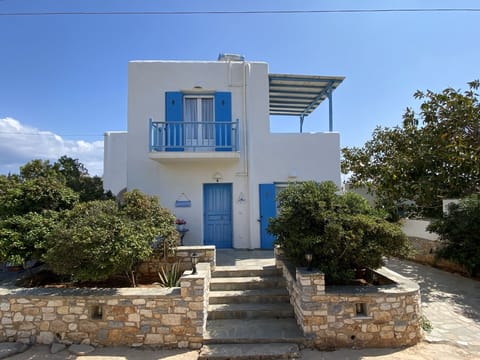 Akistis house