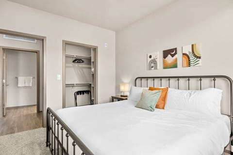 TWO Modern Westgate CozySuites by stadium w/pool!