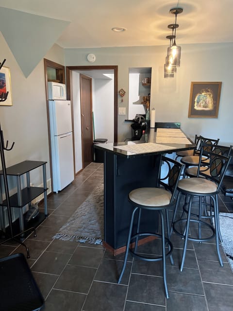 Dinning Seating/ Storage/Coat Rack/ Waterproof Mud, Tray/ Insulated Day bag