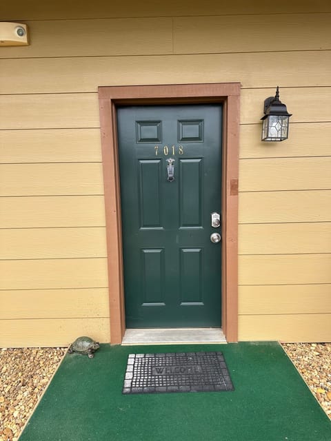 Front door with welcome turtle!