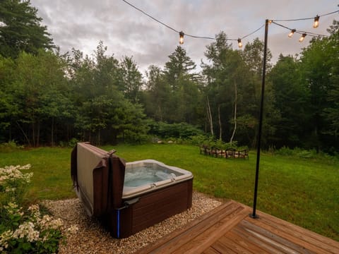 Alpine Lodge- Beautiful New Home Minutes to Swim, Hiking, Bike (1420)