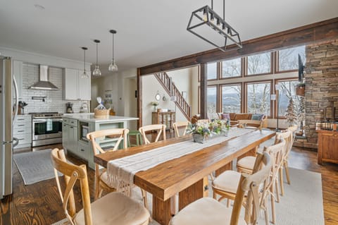 open plan living room, dining room and kitchen