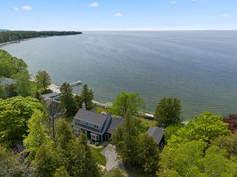 Right on the shores of Green Bay