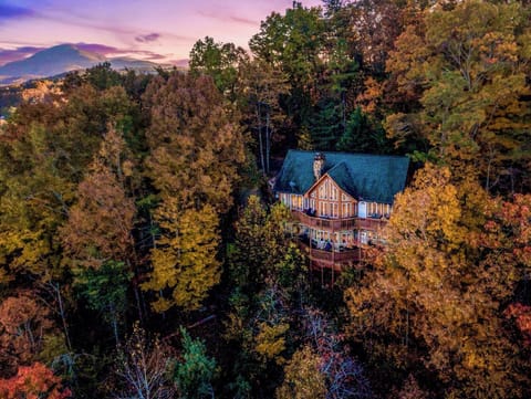 Ultimate Helen Mountain Getaway!