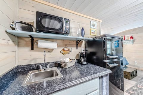 921c2db0 b8d7 42da 99e7 32e5902edcd3