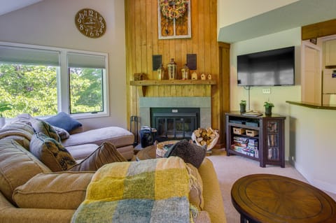 Wintergreen Resort Vacation Rental | 3BR | 2BA | 1,271 Sq Ft | Stairs Required