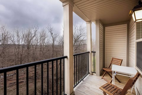 Amazing nature-view balcony - a peaceful start or end to your day! 