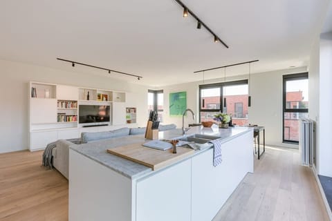 Minimal interior with soft colors and open space.