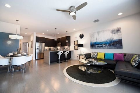 Full Room 2 1200.jpg