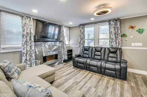 Myrtle Beach Vacation Rental | 3BR | 2BA | 4 Exterior Steps Required