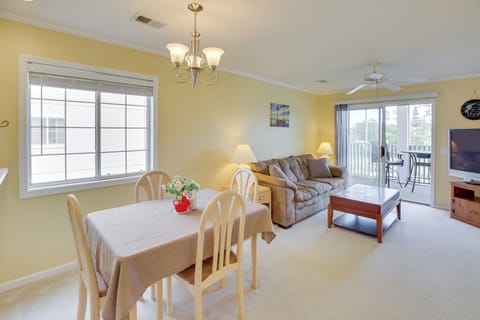 Little River Vacation Rental | 2BR | 2BA | Stairs Required | 1,015 Sq Ft