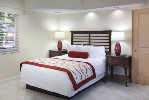 Make sure to check us out on Social Media @theeliteescapes_