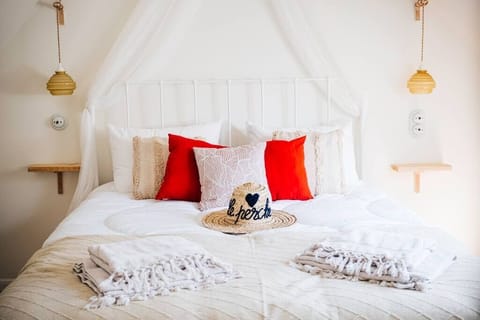 Bedroom with 160*200 bedding, cotton percale sheets (1)