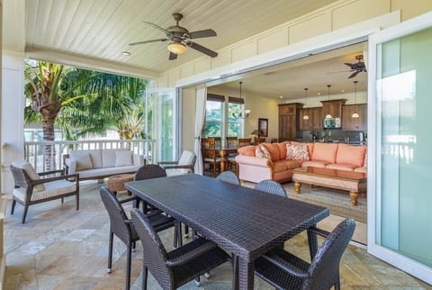 Villa With Private Lanai