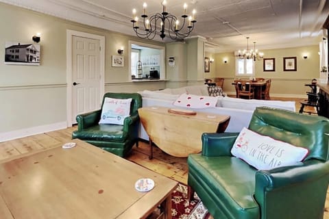 5558569e debf 4738 a742 63e33ba6c739