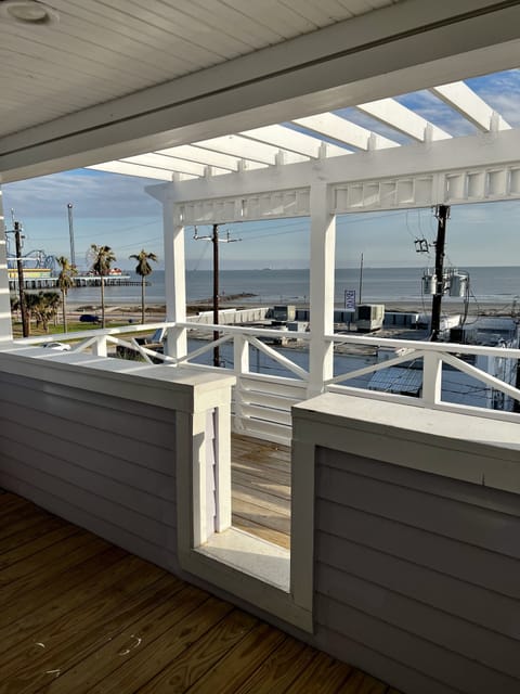 3rd floor porch 