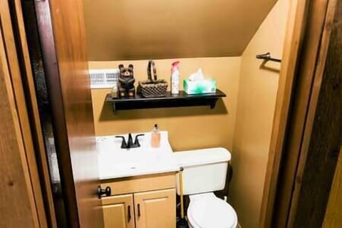 F77852ab 6280 4a07 8a42 1b758aeb5907