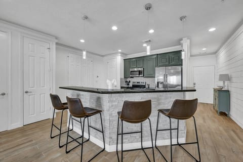 Additional sitting at the bar