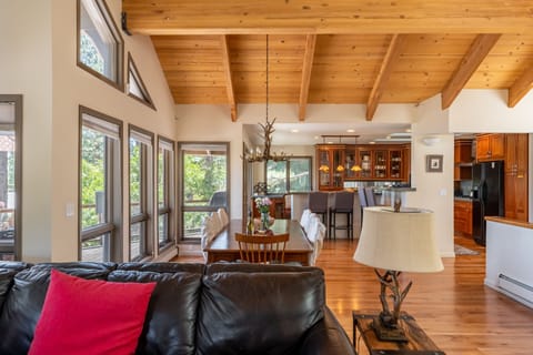 Open layout makes it easy to connect throughout the common areas.