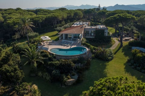 Building Exterior, Facilities, Pool, Spring, Summer