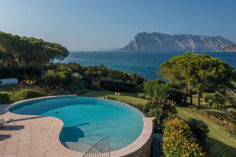 Building Exterior, Facilities, Pool, Spring, Summer