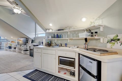 Kitchen, mini frig, microwave, gas cooktop, no dishwasher or oven