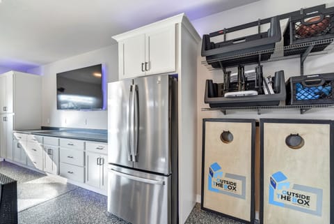 Entertainment Garage