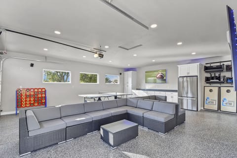 Entertainment Garage