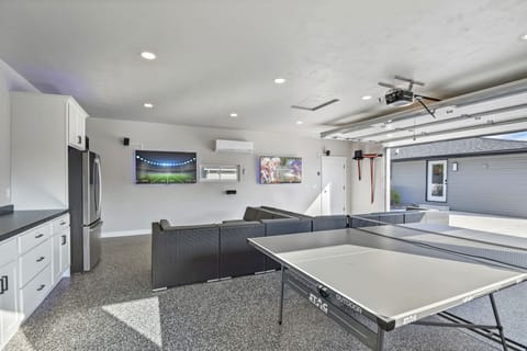 Entertainment Garage