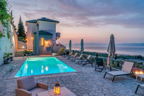 Relax in the shared pool – A refreshing escape just steps away

