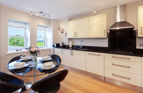 Granville Heights Kitchen Sea View