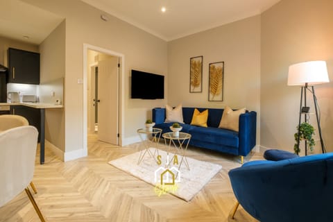 Living Room / Lounge