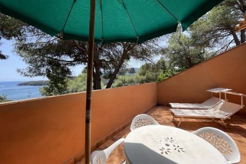 Collina sul Golfo 17 Apartment Apartment in Tuscany