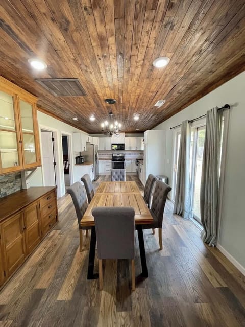 Main House Dining Room & Kitchen