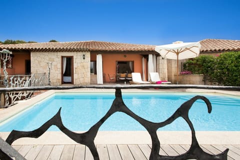 Activities, Amenities, Balcony / Terrace / Patio, Building Exterior, Pool, Room Detail, Spring, Summer