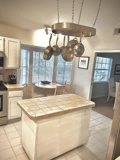Kitchen island and breakfast nook