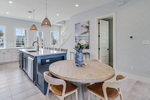 Dining Area, 1st Floor