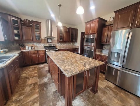 stocked kitchen to entertain