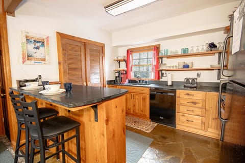 Cook up mountain-ready meals in a kitchen stocked with all the essentials!