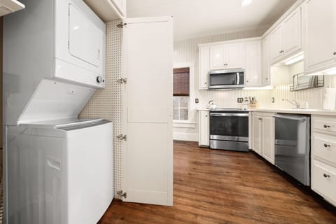 Stackable Washer & Dryer