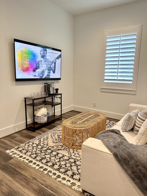 Lounge/hangout space on entry floor w/beverage station; coffee or cocktails