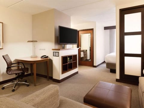 Unit with 1 King size bed