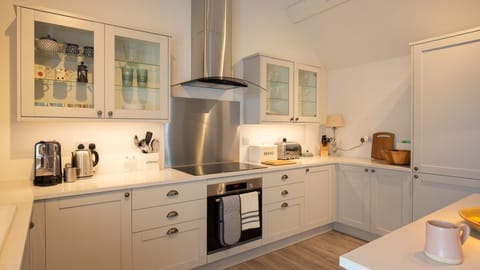 Kitchen, The Fold, Bolthole Retreats