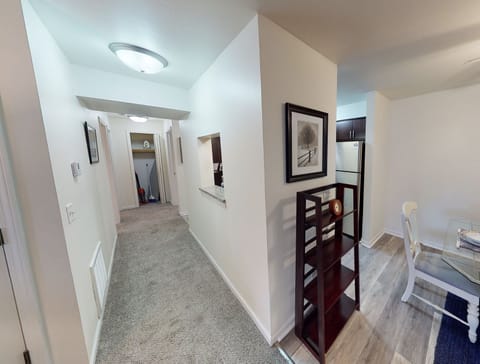 Hallway from Living Room towards Bedrooms/Entryway