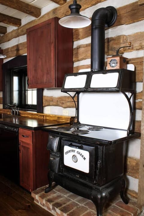 Rustic working stove
