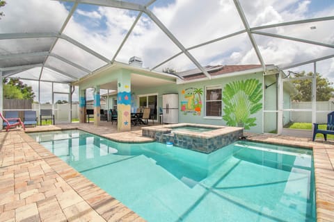 * Screened pool for sun &mosquito protection
* Jetted spa
Heated saltwater pool