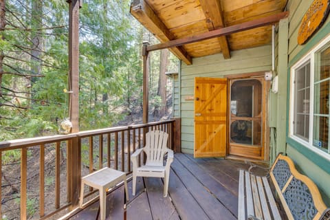 Cabin Exterior | Wraparound Furnished Deck