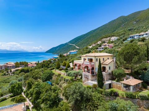 Villa Pera